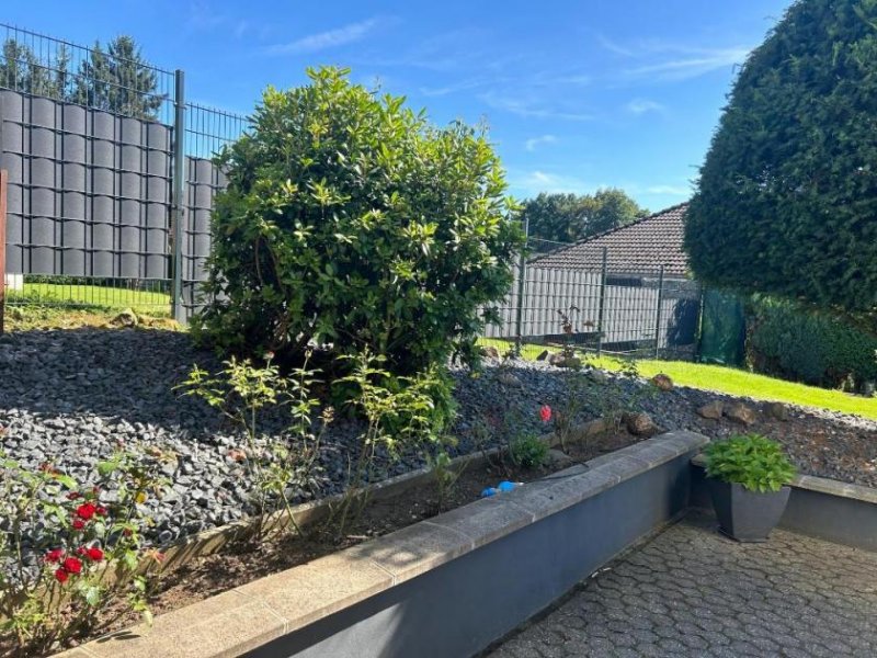 Vielbach Vielbach, Wohnhaus mit 3 Eigentumswohnungen in herrlicher Lage Haus kaufen