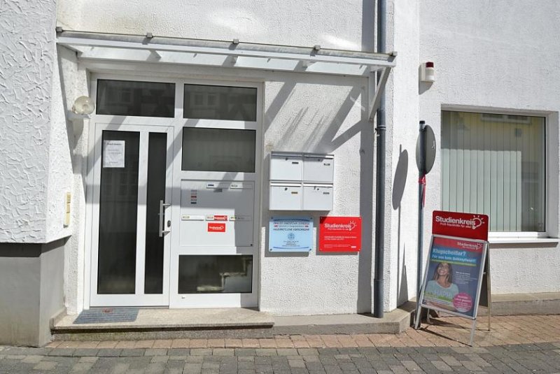 Dierdorf Anlageobjekt mit Potenzial: Wohn- und Geschäftshaus im Zentrum von Dierdorf / A3 Köln-Frankfurt Gewerbe kaufen