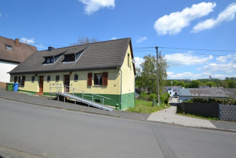 Puderbach Handwerker aufgepasst: Sanierungsbedürftiges Ein- bis Zweifamilienhaus Haus kaufen