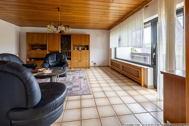 Uersfeld Wohnen auf einer Ebene in der Vulkaneifel: Einfamilienhaus mit Garten u. Garage in Uersfeld b. Ulmen Haus kaufen