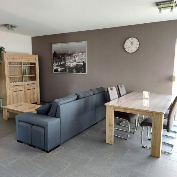 Beuren Eifel / Wohnhaus (75qm) mit Fernsicht, Halle (230qm) und Garagen (45qm) im ruhigen Gewerbegebiet -Top Lage- Haus kaufen