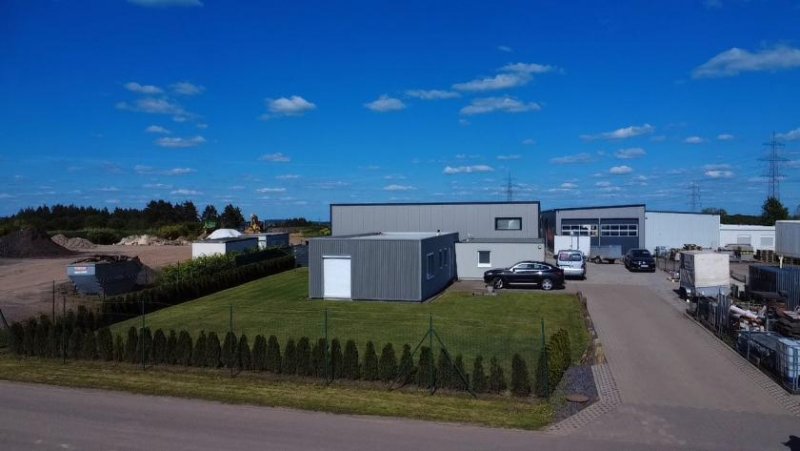 Beuren Eifel / Wohnhaus (75qm) mit Fernsicht, Halle (230qm) und Garagen (45qm) im ruhigen Gewerbegebiet -Top Lage- Haus kaufen