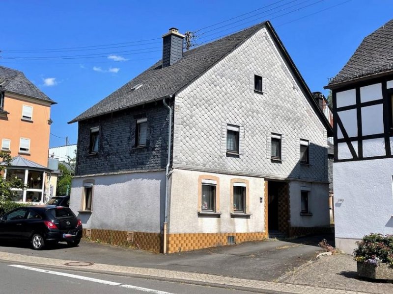 Traben-Trarbach Ortsteil Irmenach: Ehemaliges Bauernhaus mit Scheune und Garten Nähe der Stadt Traben-Trarbach Haus kaufen