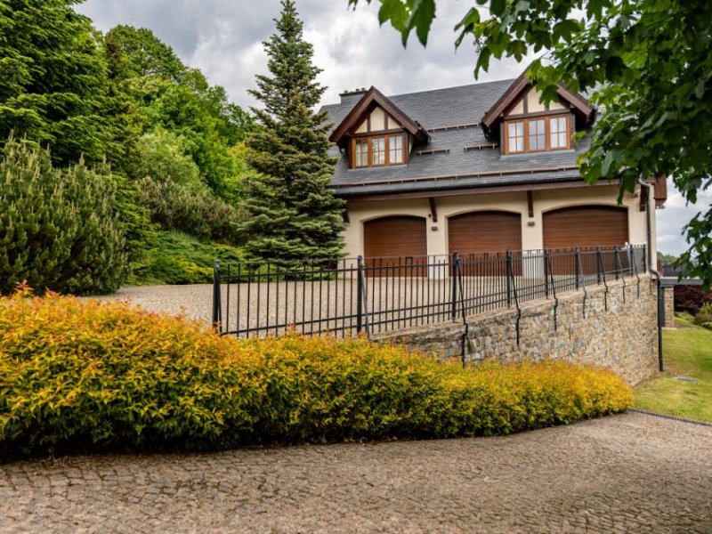 srebna Góra Einzigartiges Bergresort mit Villa und Wellnessbereich – Hotelpotenzial in Polen Gewerbe kaufen