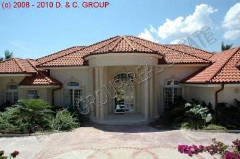 Sosua Luxusvilla in exclusiver Anlage am Meer Haus kaufen