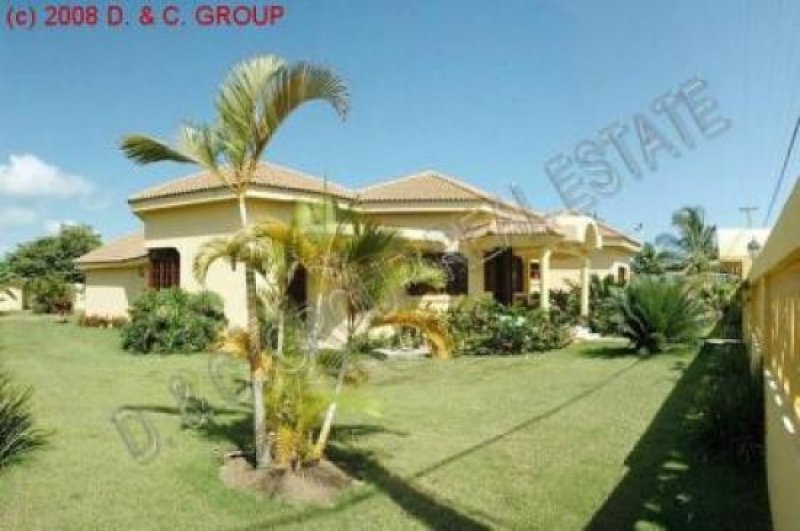 Sosua Neue Villa mit 3 Schlafzimmern auf großem Grundstück Haus kaufen