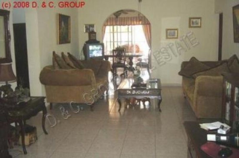 Sosua Villa mit Apartment, Gästehaus und Pool Haus kaufen