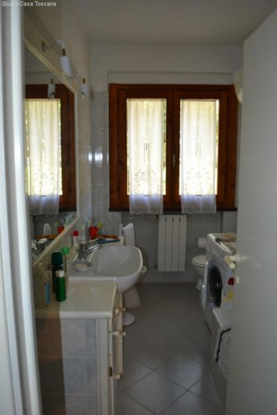 Scarlino Ebenerdige Villa auf dem Land nur wenige Minuten vom Meer entfernt Haus kaufen