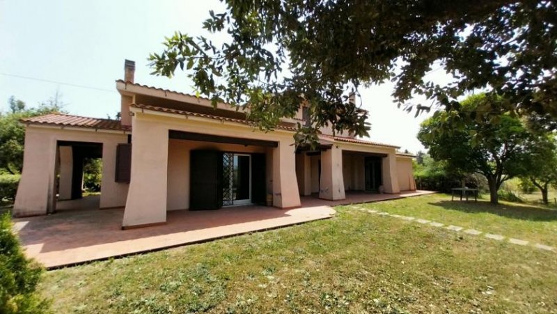 Braccagni Hochwertiges Landhaus mit zwei Wohnungen, Garten und Land Haus kaufen