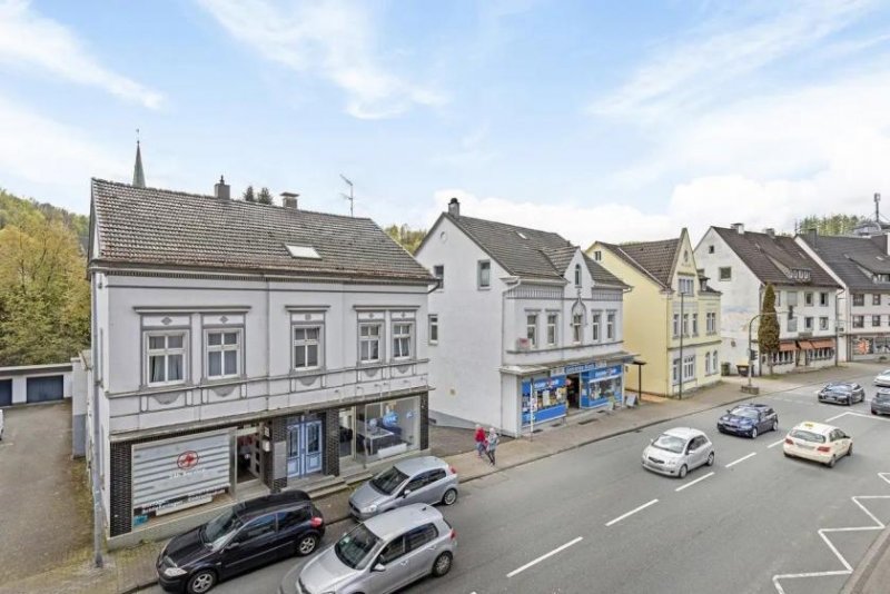 Lüdenscheid Gepflegtes, modernisiertes Wohn- und Geschäftshaus mit hoher Rendite Gewerbe kaufen