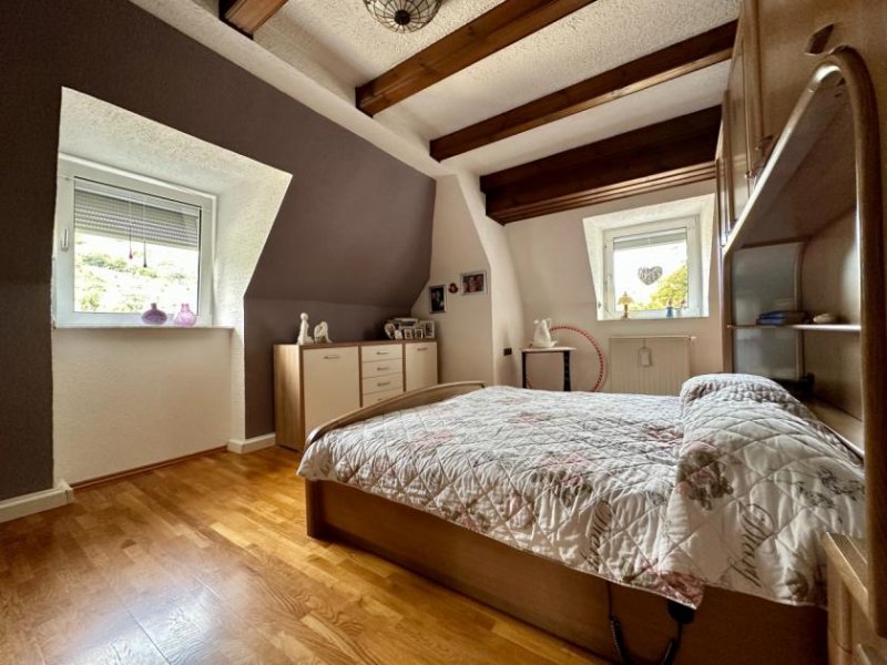 Altena Traumhafte Dachgeschoss-Maisonettewohnung mit Blick auf die Burg Altena! Wohnung kaufen