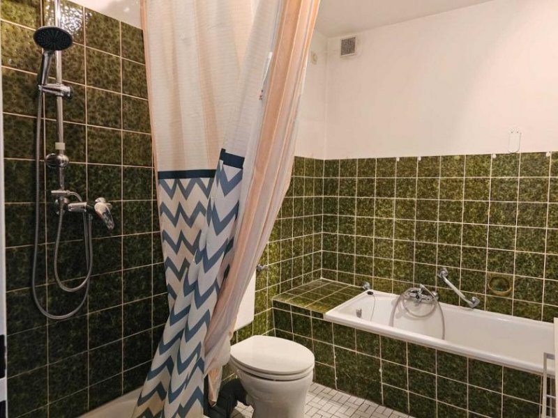 Rüthen Verkauf kpl. 5 Eigentumswohnungen mit ges.418 m² Wfl. sowie Stellplätzen und einer Garage in Rüthen Gewerbe kaufen