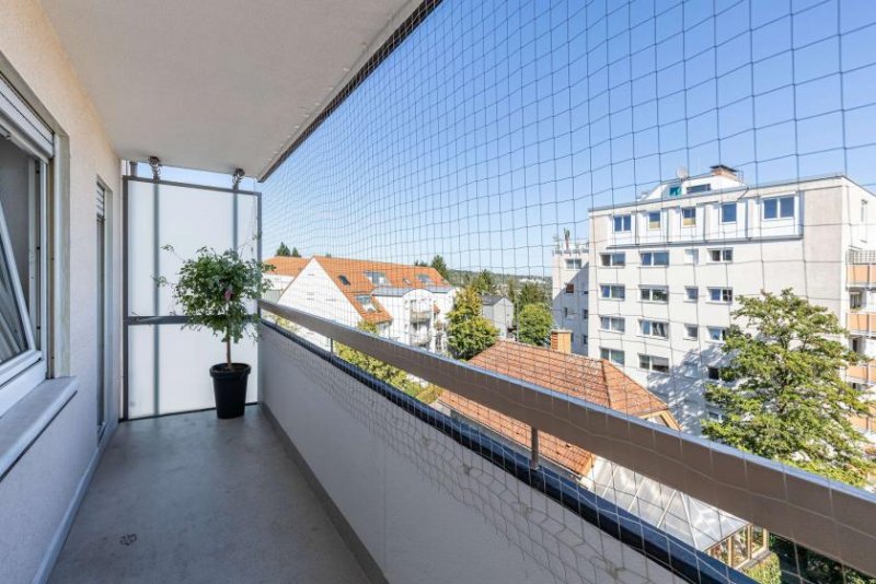 Frankfurt am Main Charmante 2-Zimmer-Wohnung in Frankfurt-Bornheim – 5. Obergeschoss, Aufzug, Balkon & Ausblick Wohnung kaufen