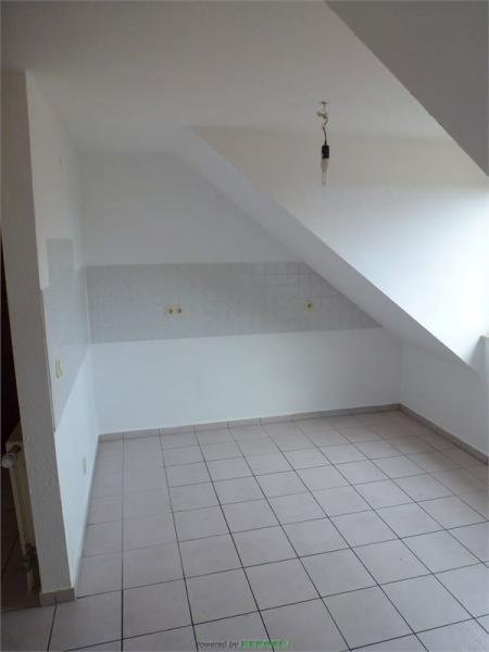 Rosbach vor der Höhe Gepflegte 3 Zi. DG-Whg. mit Balkon in ruhiger Lage Wohnung kaufen