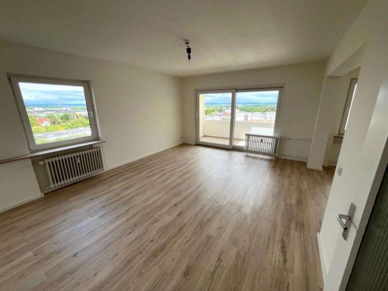 Friedrichsdorf (Hochtaunuskreis) Altersgerechte 3-4 Zi.-Eigentumswohnung in Friedrichsdorf Wohnung kaufen