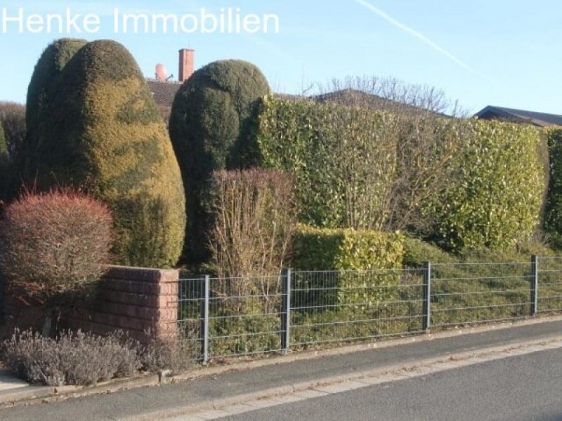 Glashütten SCHÖNER WALMDACH-WINKELBUNGALOW, 5 ZIMMER, 132,64 m² WFL, 122,51 m² NFL, 975 m² GRUNDSTÜCK, GARAGE, 2 PKW-ABSTELLPLÄTZE