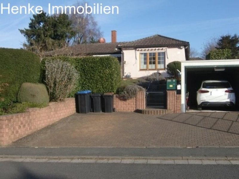 Glashütten SCHÖNER WALMDACH-WINKELBUNGALOW, 5 ZIMMER, 132,64 m² WFL, 122,51 m² NFL, 975 m² GRUNDSTÜCK, GARAGE, 2 PKW-ABSTELLPLÄTZE