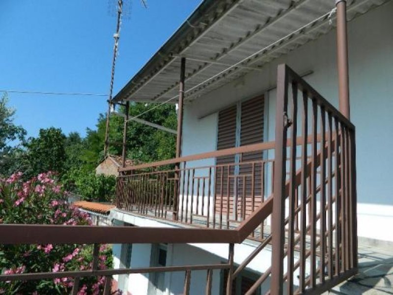 Kormista Serres Landhaus zu verkaufen mit 100 qm mit einen Supepreis von 60.000 euro Haus kaufen