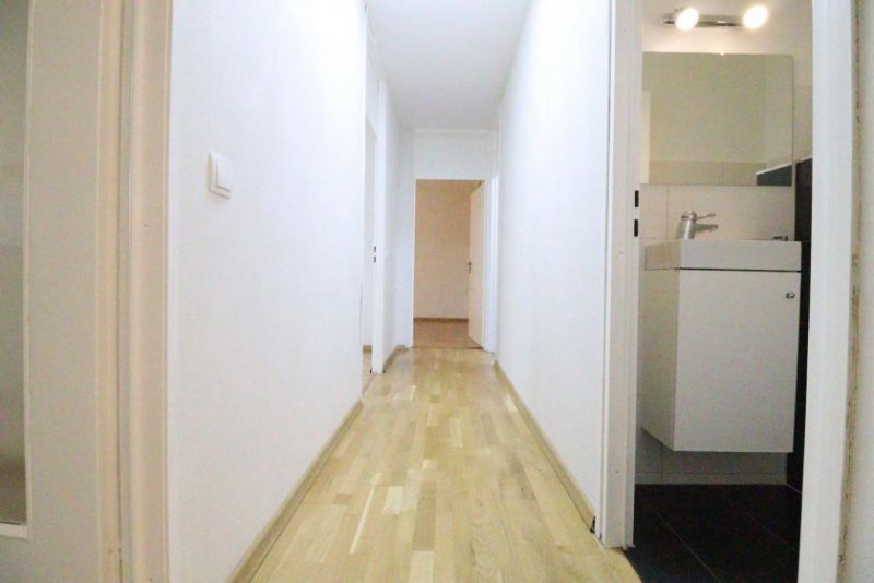 Offenbach am Main WRS Immobilien - käuferprovisionsfrei - Offenbach - 3 Zimmer ETW in zentraler Lage + am Main Wohnung kaufen