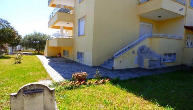 Nea Kallikrateia Chalkidiki Schönes Ferienhaus von 250 qm in Nea Kallikratia Chalkidiki Haus kaufen