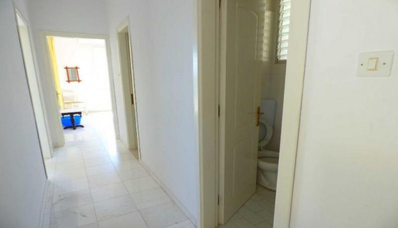 Nea Kallikrateia Chalkidiki Schönes Ferienhaus von 250 qm in Nea Kallikratia Chalkidiki Haus kaufen