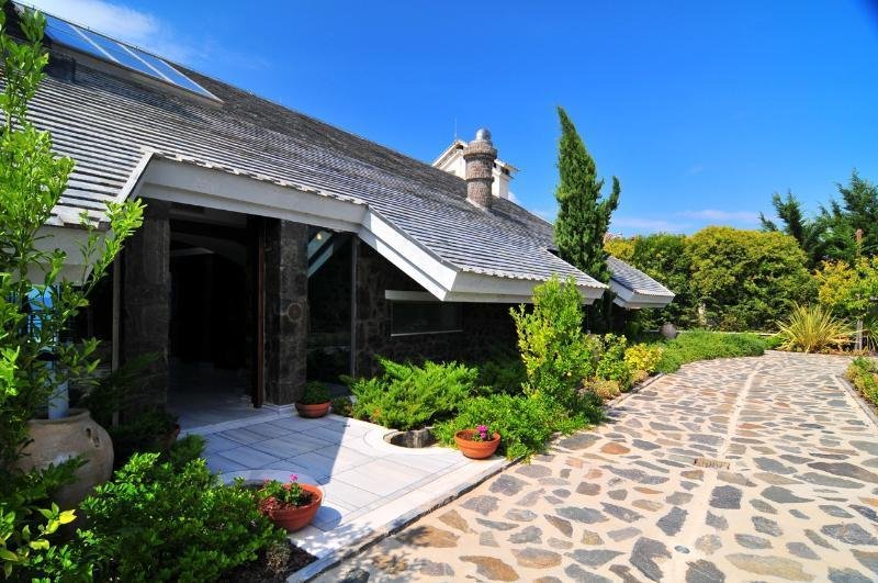 Nea Skioni Chalkidiki Einmalige Luxus Super Villa vor dem Strand in Chalkidike mit einziger Architektonik Haus kaufen