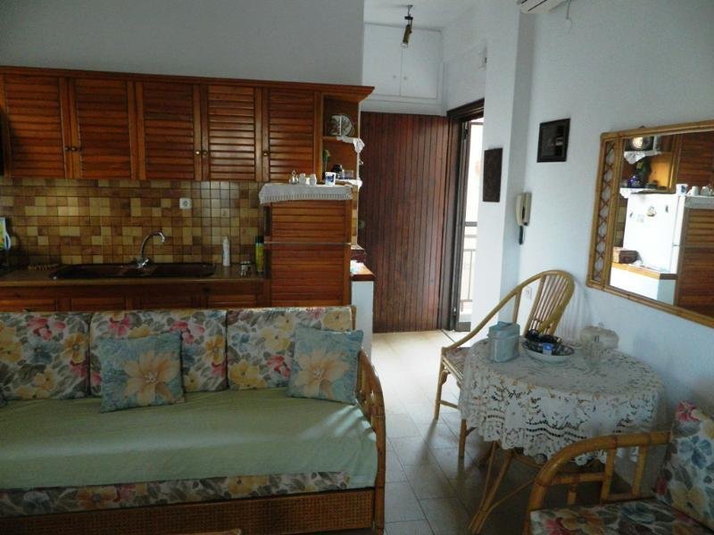 Nea Flogita Chalkidike Wohnung mit 38 qm auf der erste Etage in Nea Flogita Chalkidike Wohnung kaufen