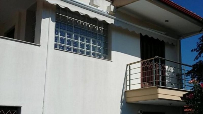 Nea Plagia Chalkidiki Super Luxus Ferienhaus voll möbliert , Baujahr 2011 in Nea Plagia Chalkidiki Haus kaufen