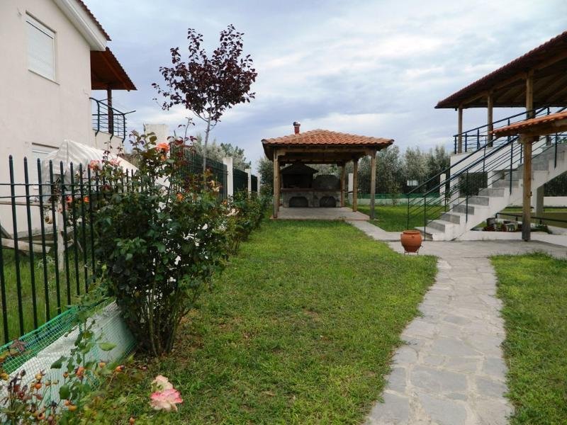 Nea Plagia Voll möbliertes Einfamilienhaus von 100 qm in Nea Flogita Chalkidiki 300 Meter entfernt vom Strand Haus kaufen