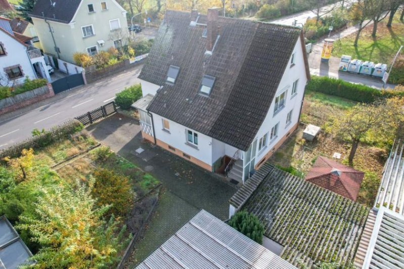 Seligenstadt Gut geschnittenes 2-Familienhaus mit Garage, Carport, Garten und Keller! Haus kaufen