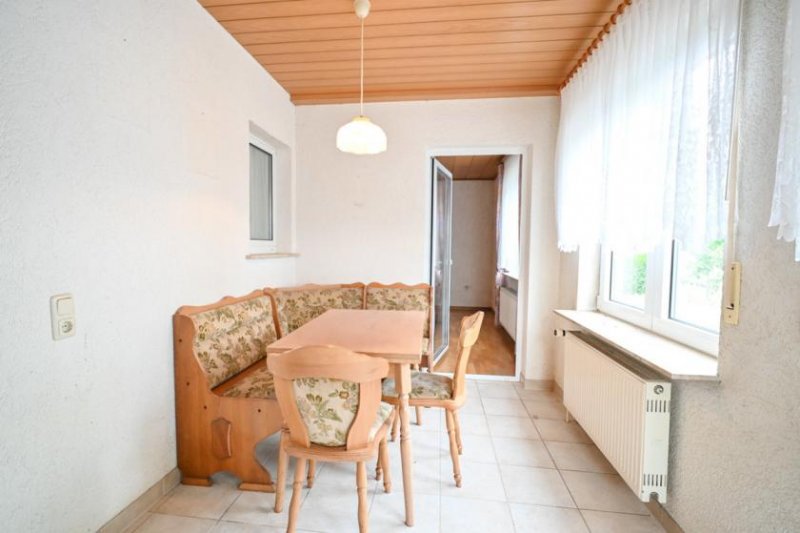 Seligenstadt Gut geschnittenes 2-Familienhaus mit Garage, Carport, Garten und Keller! Haus kaufen