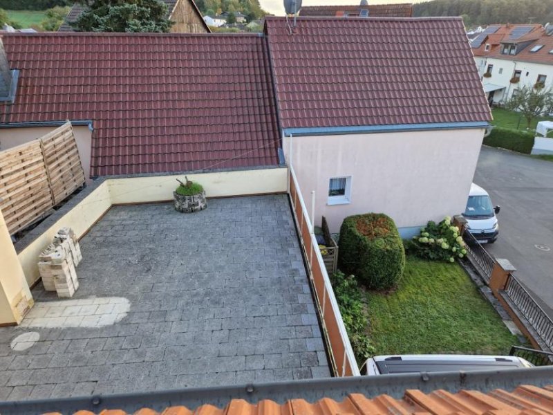 Nidda Top Angebot bis 30.6.2024-Schönes Einfamilienhaus mit 2 Terrassen, Garten, Garage- in ruhiger Lage Haus kaufen