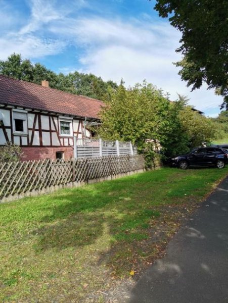 Ortenberg Ein-Zweifamilienhaus -ehemalige Hofreite mit Nebengebäude (Scheune) und 2700m2 großem Grundstück Haus kaufen