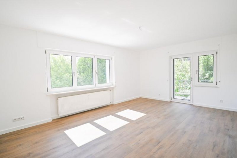 Aschaffenburg DIETZ: 3-Zimmer-Wohnung im 1. OG im energetisch sanierten 7-FH m. Balkon n. Godelsberg und Waldrand! Wohnung kaufen