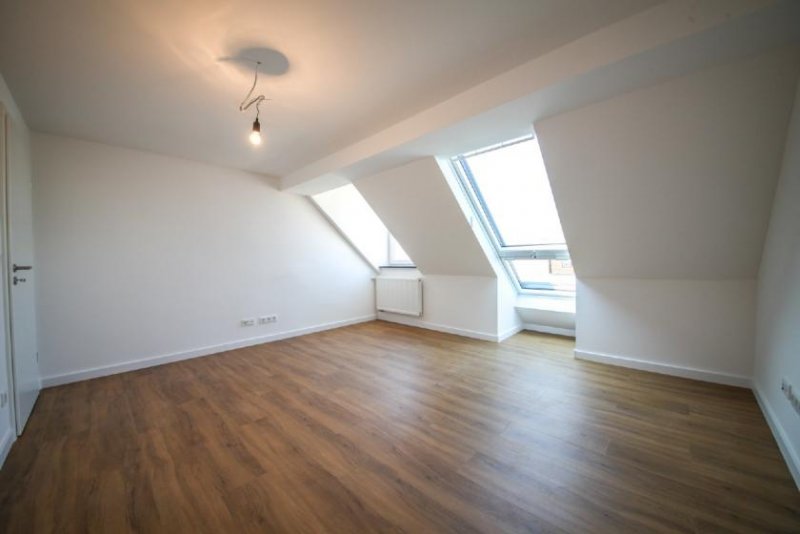 Aschaffenburg DIETZ: Provisionsfreie, sanierte 3-Zimmer-Wohnung mit Einbauküche, optionale Garage, Wärmepumpe! Wohnung kaufen