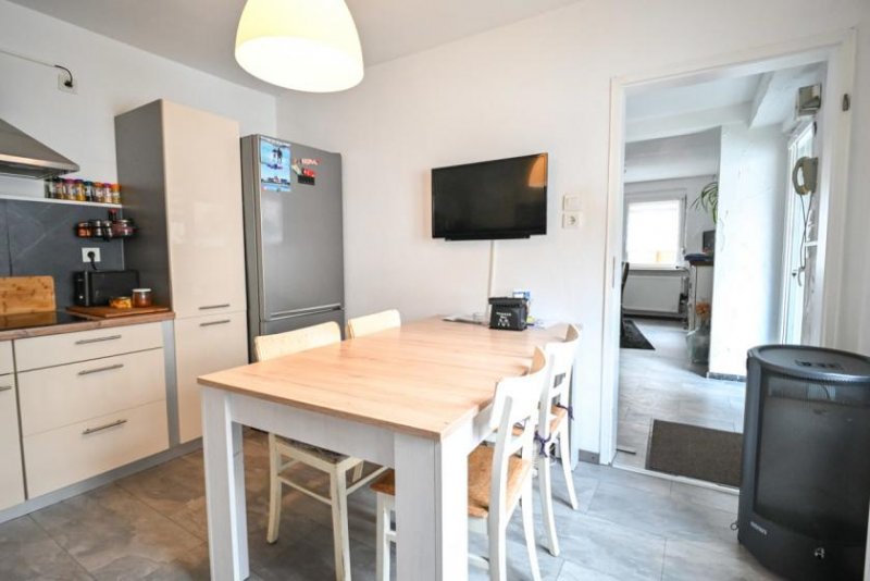 Großostheim Einfamilienhaus mit Terrasse und Hofbereich in Großostheim! Haus kaufen