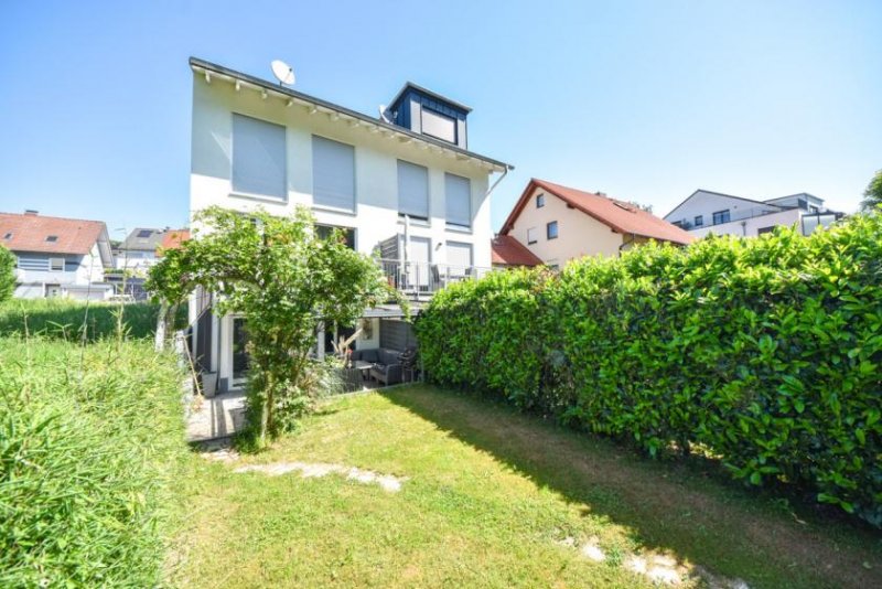 Laufach DIETZ: Junges Familienhaus mit 837 m² großen, idyllischen Waldgrundstück in Laufach! Haus kaufen