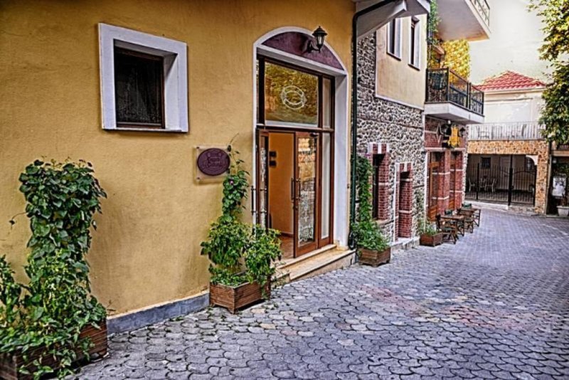 Nikisiani Kavala Zu verkaufen zweistöckiges Traditionelles Boutique Hotel in Nikisiani Kavala Gewerbe kaufen