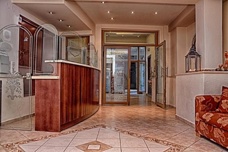 Nikisiani Kavala Zu verkaufen zweistöckiges Traditionelles Boutique Hotel in Nikisiani Kavala Gewerbe kaufen