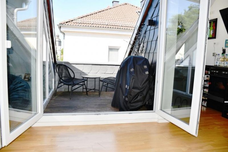 Darmstadt **RESERVIERT** Zwischen Stadtleben und Parkidylle – attraktive 2-Zimmer-Wohnung im beliebten Woogsviertel Wohnung kaufen