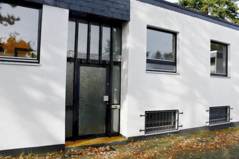 Darmstadt Charmanter Bungalow in ruhiger waldrandnaher Wohnlage von Darmstadt-Kranichstein Haus kaufen