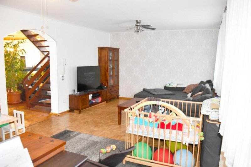 Darmstadt Traumhaftes Doppel: Zwei Einfamilienhäuser auf 471 m² Grundstück in Darmstadt-Arheilgen Haus kaufen