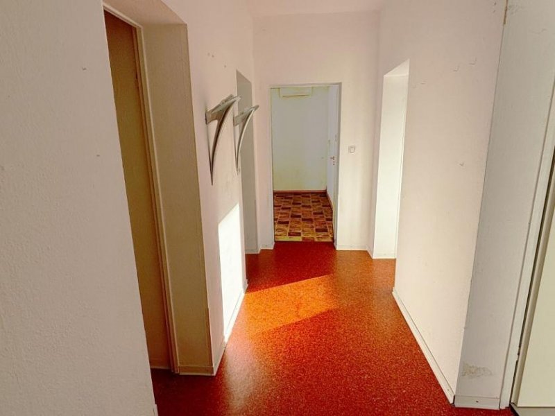 Pfungstadt Großzügiges 3-Parteienhaus in angenehmer zentraler Wohnlage von Pfungstadt Haus kaufen