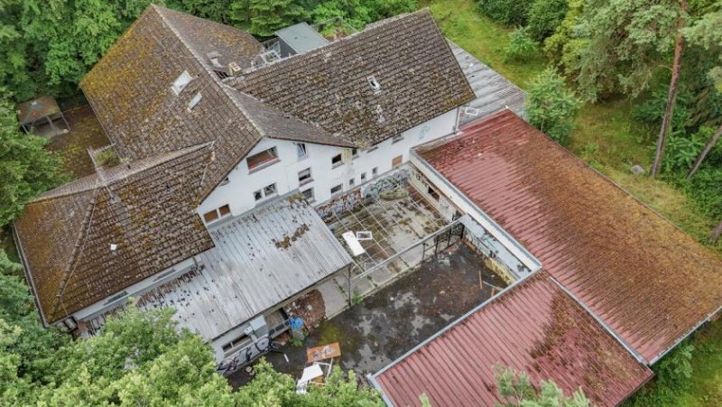 Weiterstadt DIETZ: Sanierungsbedürftiges Hotel in idyllischer Waldrandlage von Weiterstadt mit 33 Zimmern! Gewerbe kaufen