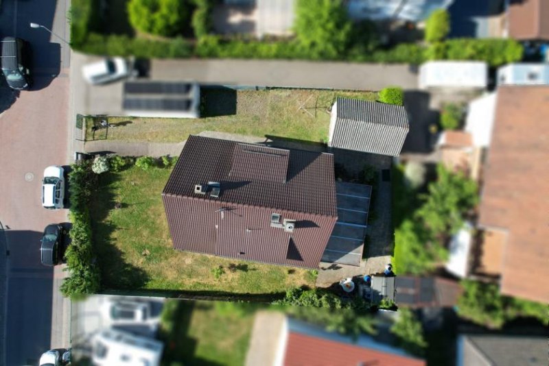 Messel DIETZ: 2 Familienhaus mit Garage, Garten und Terrasse in ruhiger Wohnlage von Messel! DG-Wohn. frei Haus kaufen