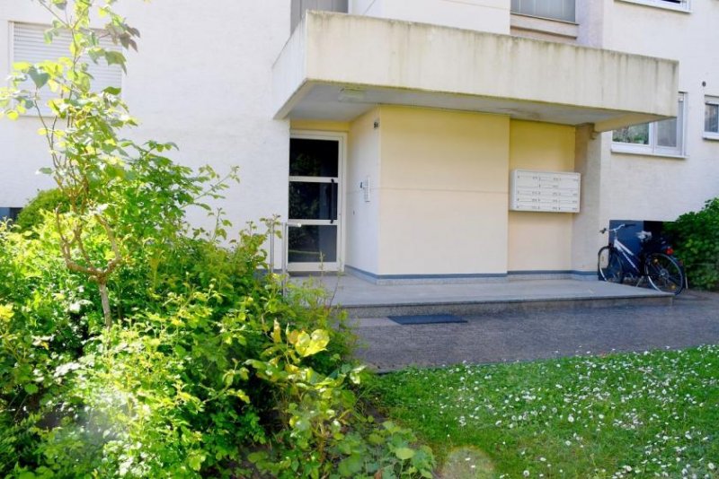 Büttelborn Sonnige 2-Zimmer-Eigentumswohnung mit Balkon und Pkw-Stellplatz in Büttelborn Wohnung kaufen