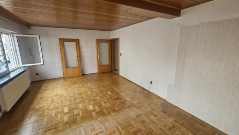 Alsbach-Hähnlein ObjNr:19833 - Geräumiges EFH mit großem Garten, Garage und Hof in Alsbach-HÄHNLEIN Haus kaufen