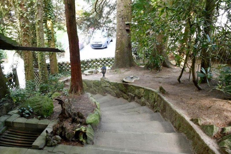 Lautertal (Odenwald) **RESERVIERT** Wohnen am Waldrand, nur 10 km von Bensheim entfernt, in Lautertal, auf ca. 1.800 m² traumhaftem Grundstück Haus
