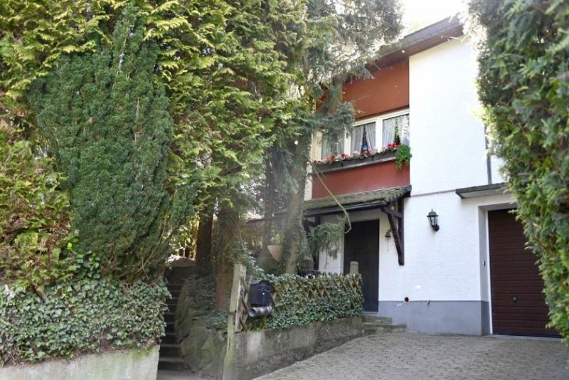 Lautertal (Odenwald) **RESERVIERT** Wohnen am Waldrand, nur 10 km von Bensheim entfernt, in Lautertal, auf ca. 1.800 m² traumhaftem Grundstück Haus