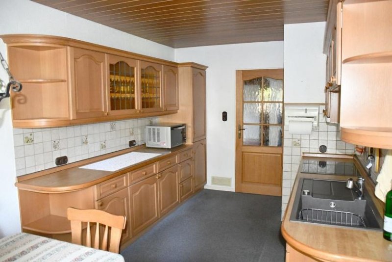Lautertal (Odenwald) **RESERVIERT** Wohnen am Waldrand, nur 10 km von Bensheim entfernt, in Lautertal, auf ca. 1.800 m² traumhaftem Grundstück Haus